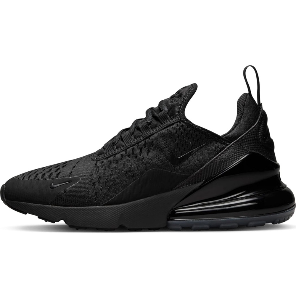 Nike Air Max 270 . 4.5 on boys . 6.5 in women